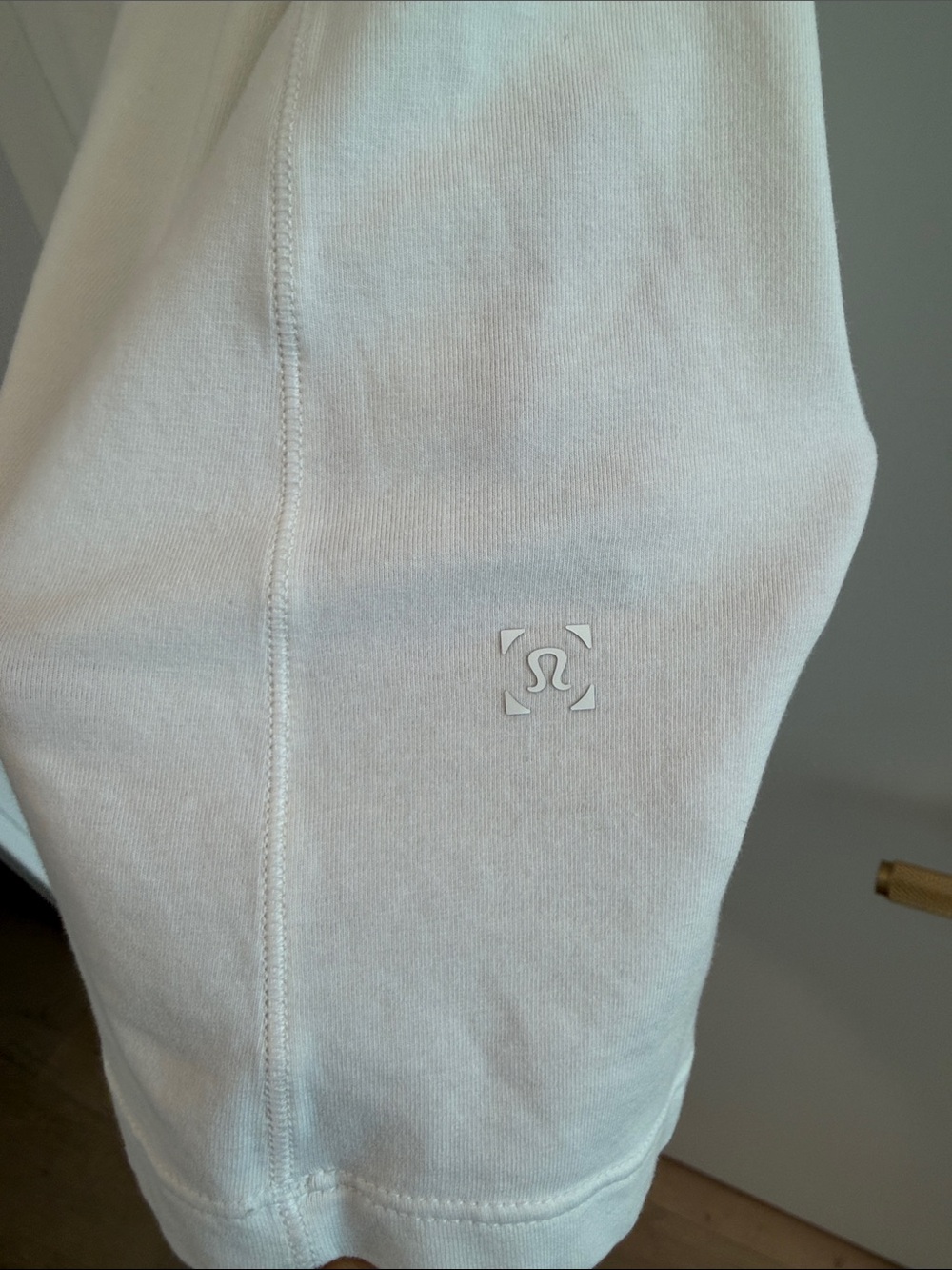 Lululemon - Picture 2 of 3